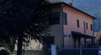 Casa / Casa indipendente in Vendita in Via Passerella, Vogogna Rif.V017
